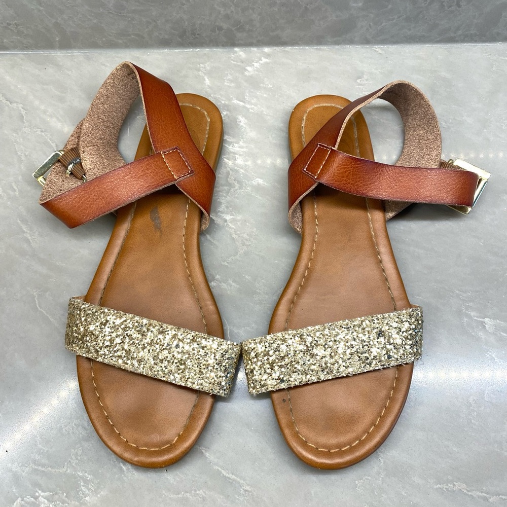 Brown Faux Leather With Gold Glitter Ankle Buckle Flat Sandals Size 6